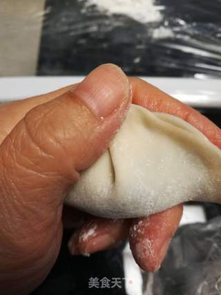 三鲜饺的做法步骤:15