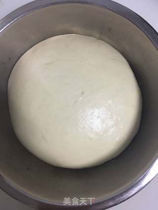 烤箱版茴香鸡蛋包子的做法步骤:2