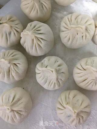 茴香鸡蛋生煎包的做法步骤:10