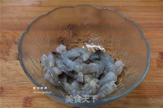 虾仁蒸滑蛋的做法步骤:2