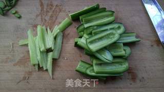 酸辣黄瓜的做法步骤:2