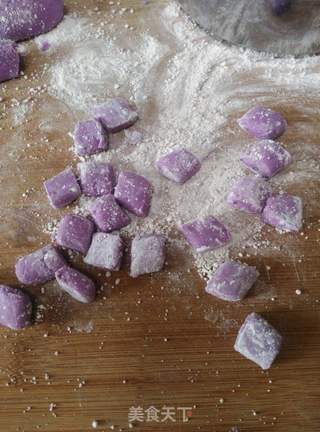 醪糟芋圆的做法步骤:5