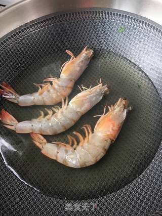 鲜虾仁拌菠菜的做法步骤:6