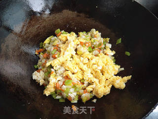 时蔬蛋炒饭 的做法步骤:10