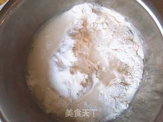 南瓜花卷的做法步骤:2