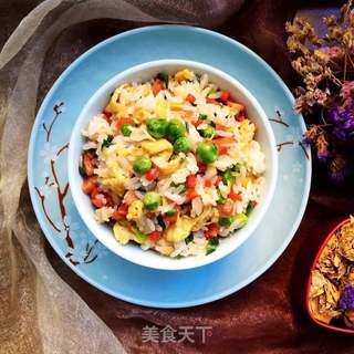 豌豆香肠炒饭的做法步骤:9