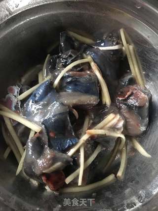 虫草花乌鸡汤粥的做法步骤:2