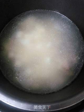 小米莲子排骨粥的做法步骤:6