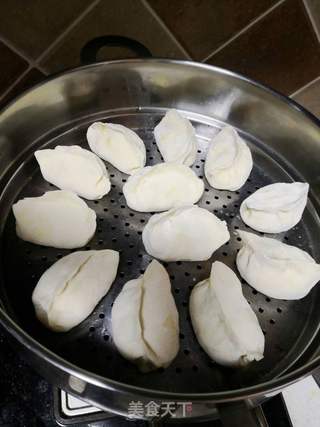 萝卜丝馅儿大饺子的做法步骤:7