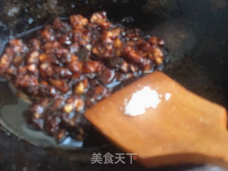 猪肉香菇酱拌面的做法步骤:8