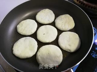 肉末萝卜缨馅饼的做法步骤：10