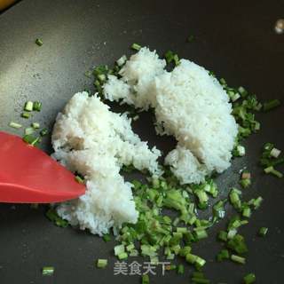 秋葵虾仁火腿炒饭的做法步骤:7