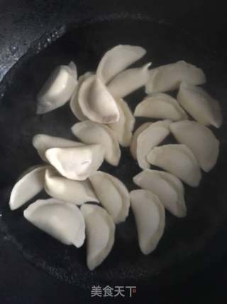 饺子粥的做法步骤：2