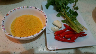 椒盐皮皮虾的做法步骤:2