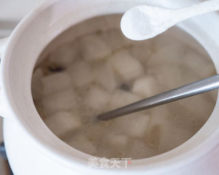 牛腩萝卜煲汤 的做法步骤:11