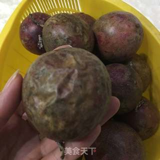 百香果蜜的做法步骤:2