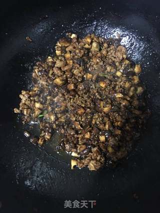 炸酱菠菜面的做法步骤:7