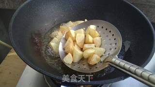 土豆烧牛腩的做法步骤:6
