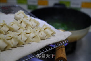 豆芽青菜汤饺的做法步骤:5