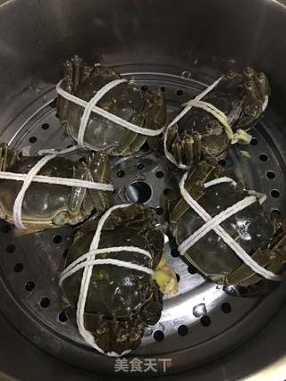 清蒸大闸蟹的做法步骤:2