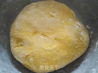 南瓜荷叶饼的做法步骤:2