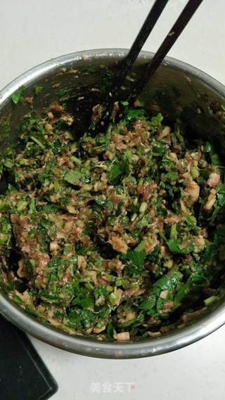 香菜肉水饺的做法步骤:3