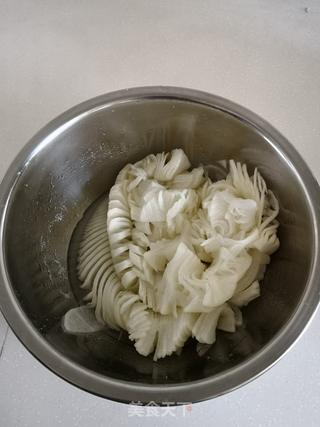 蓑衣甜酸爽脆白萝卜的做法步骤:11