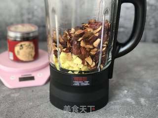 秋冬养生必备~红糖姜枣膏的做法步骤:2