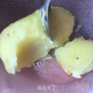 土豆馒头的做法步骤:7