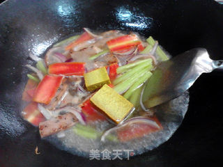 咖喱热汤面的做法步骤:11