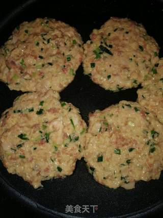 莲藕肉饼的做法步骤：6