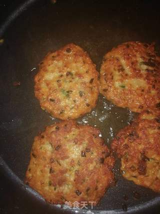 莲藕肉饼的做法步骤：8