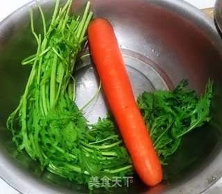 扇贝茼蒿胡萝卜米粥#粥#的做法步骤:6