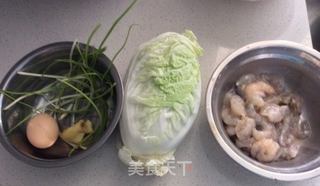 虾仁鸡蛋白菜炒饭，虾仁鸡蛋白菜拌饭的做法步骤：1