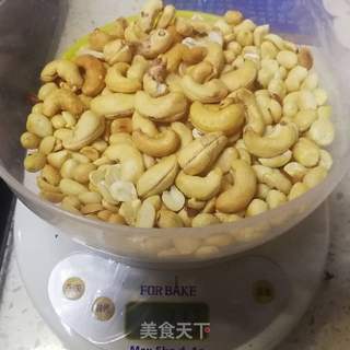 花生腰果牛轧糖的做法步骤:4