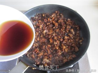 香菇肉酱菠菜面的做法步骤:8