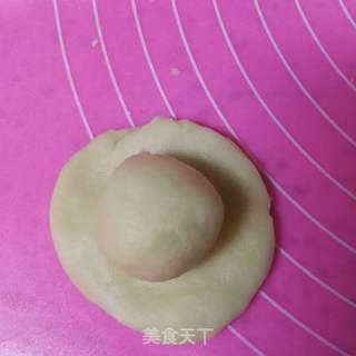 苏氏豆沙蛋黄月饼的做法步骤:3