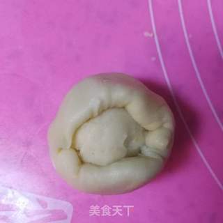 苏氏豆沙蛋黄月饼的做法步骤:4