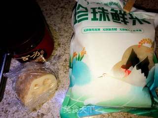 桂花莲藕粥的做法步骤：1