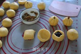 南瓜包的做法步骤:8