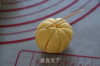 南瓜包的做法步骤:9