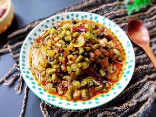 泡豇豆炒牛肉粒的做法步骤:10