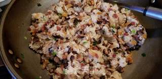 电饭锅版腊味糯米饭的做法步骤:12