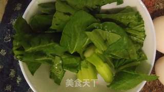 双色菠菜鸟巢卷的做法步骤：1