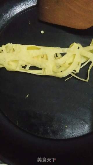 双色菠菜鸟巢卷的做法步骤:7
