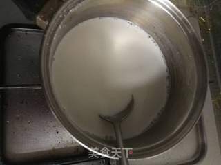 糖水铺的牛奶方砖的做法步骤:4