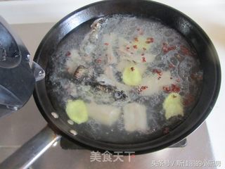 财鱼菠菜面的做法步骤:5