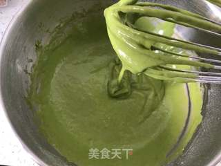 海盐菠菜戚风的做法步骤:5