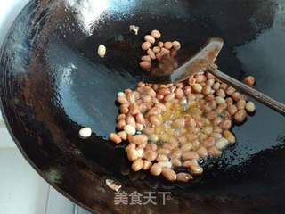 炒花生米的做法步骤:5