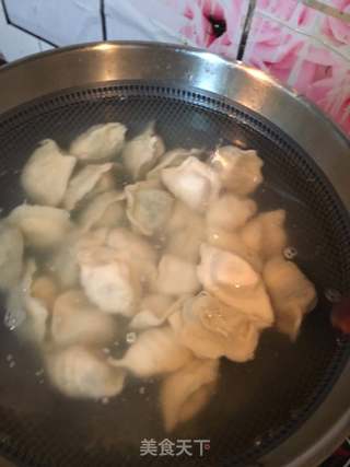 猪肉芹菜馅饺子的做法步骤:18